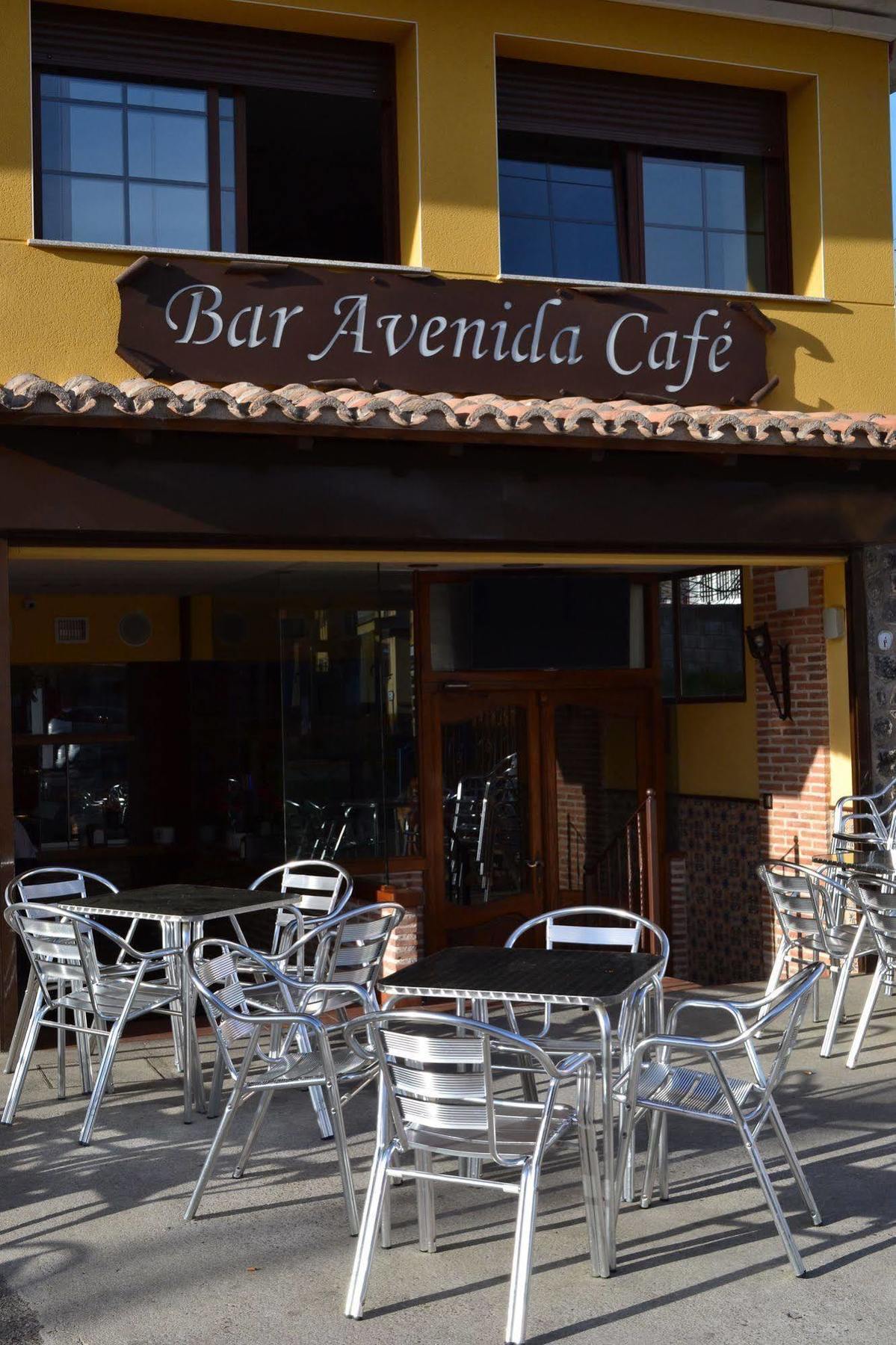 Hostal Avenida Аренас-де-Сан-Педро Экстерьер фото